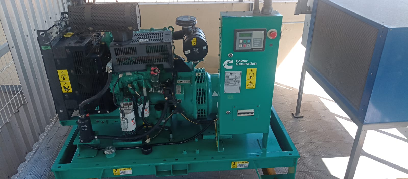 Generador Cummins instalado en azotea